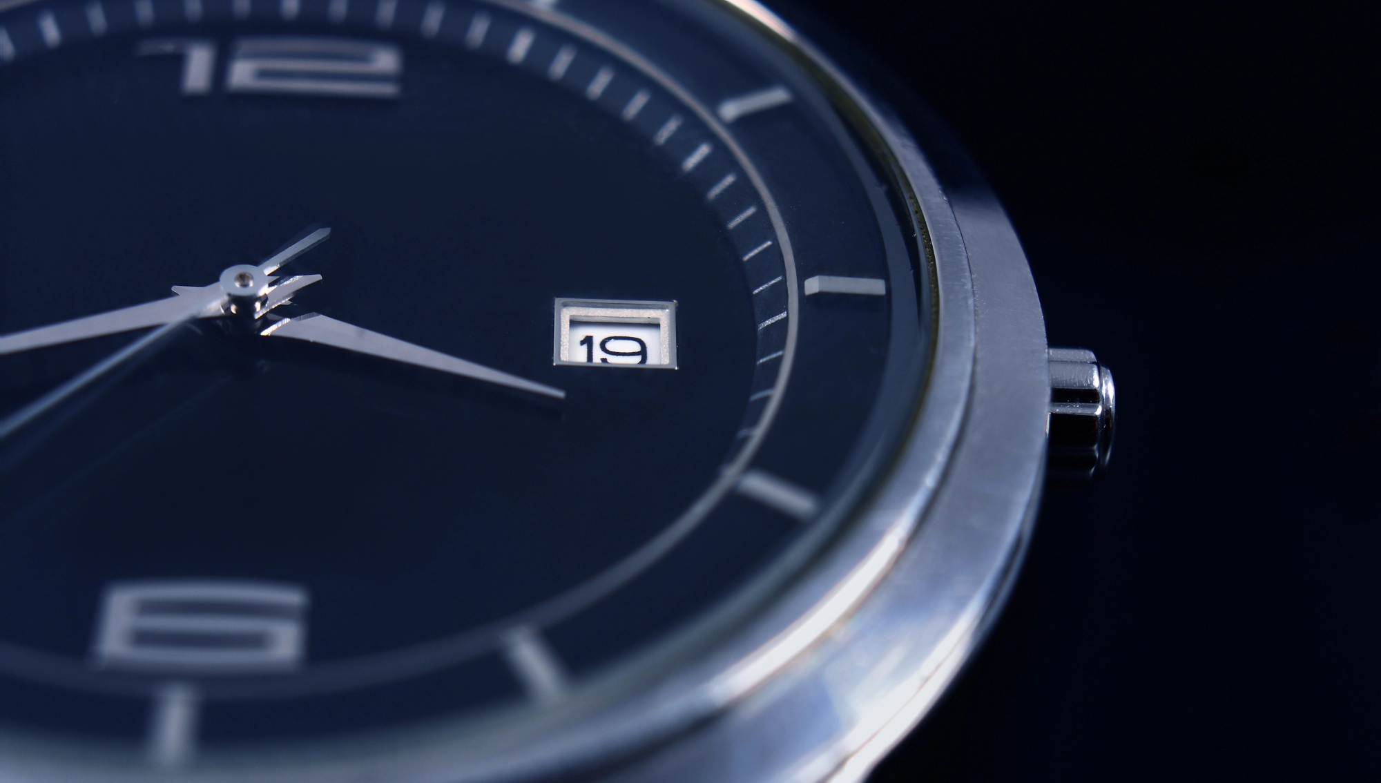 Fantu za darilo Longines ročno uro